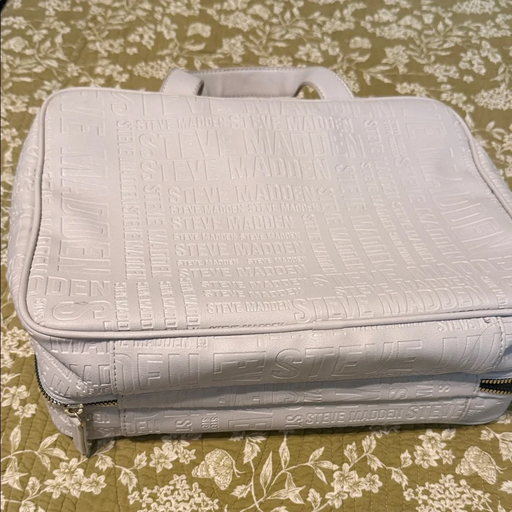 Steve Madden Pale Pink Floral Travel Case with Gold Accent